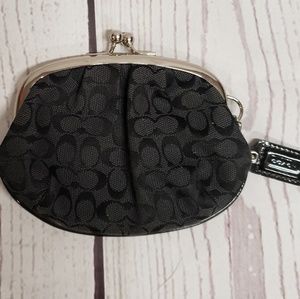 coach kisslock coin case